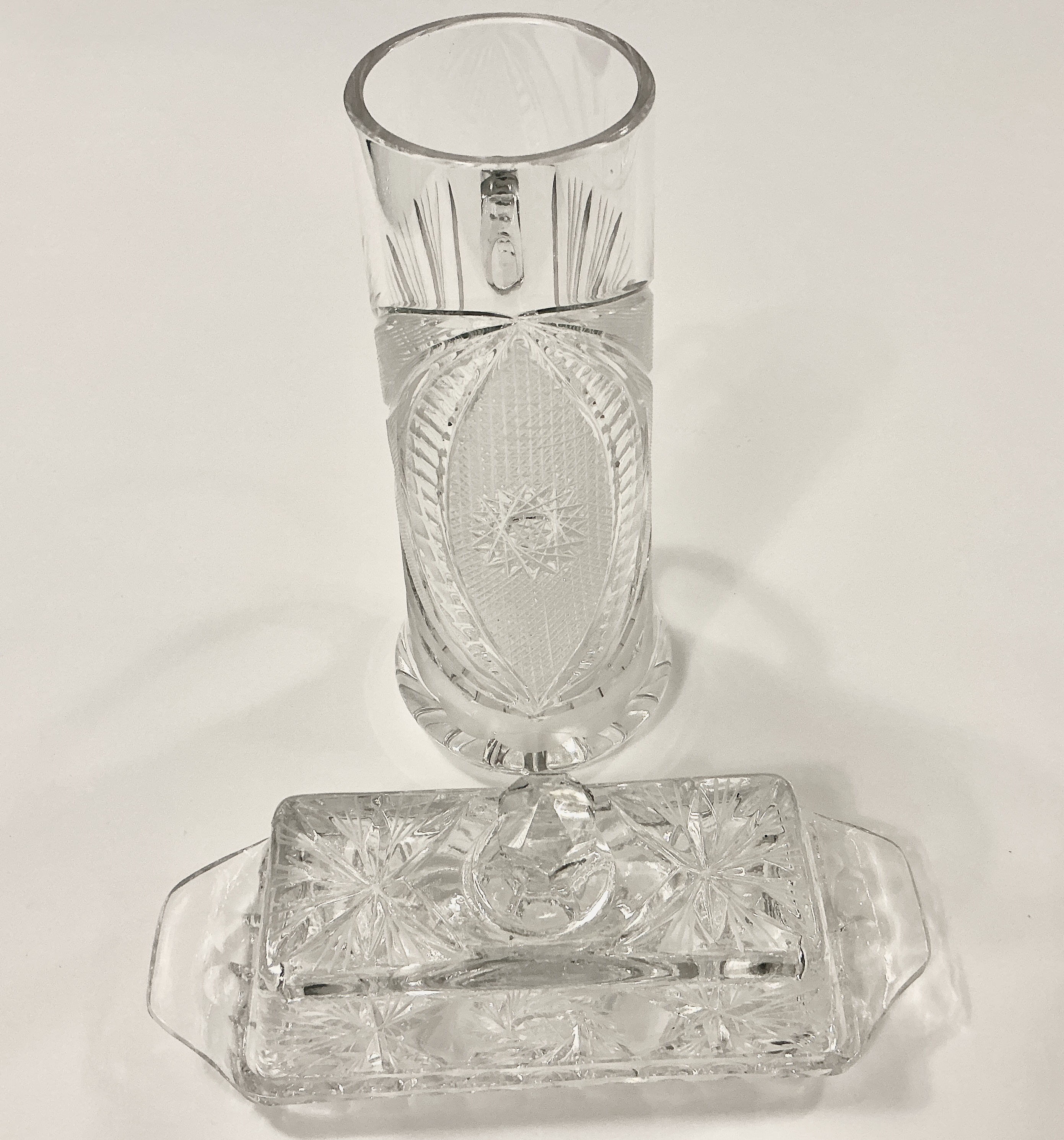 Brou&scaron;en&eacute; sklo - masiv