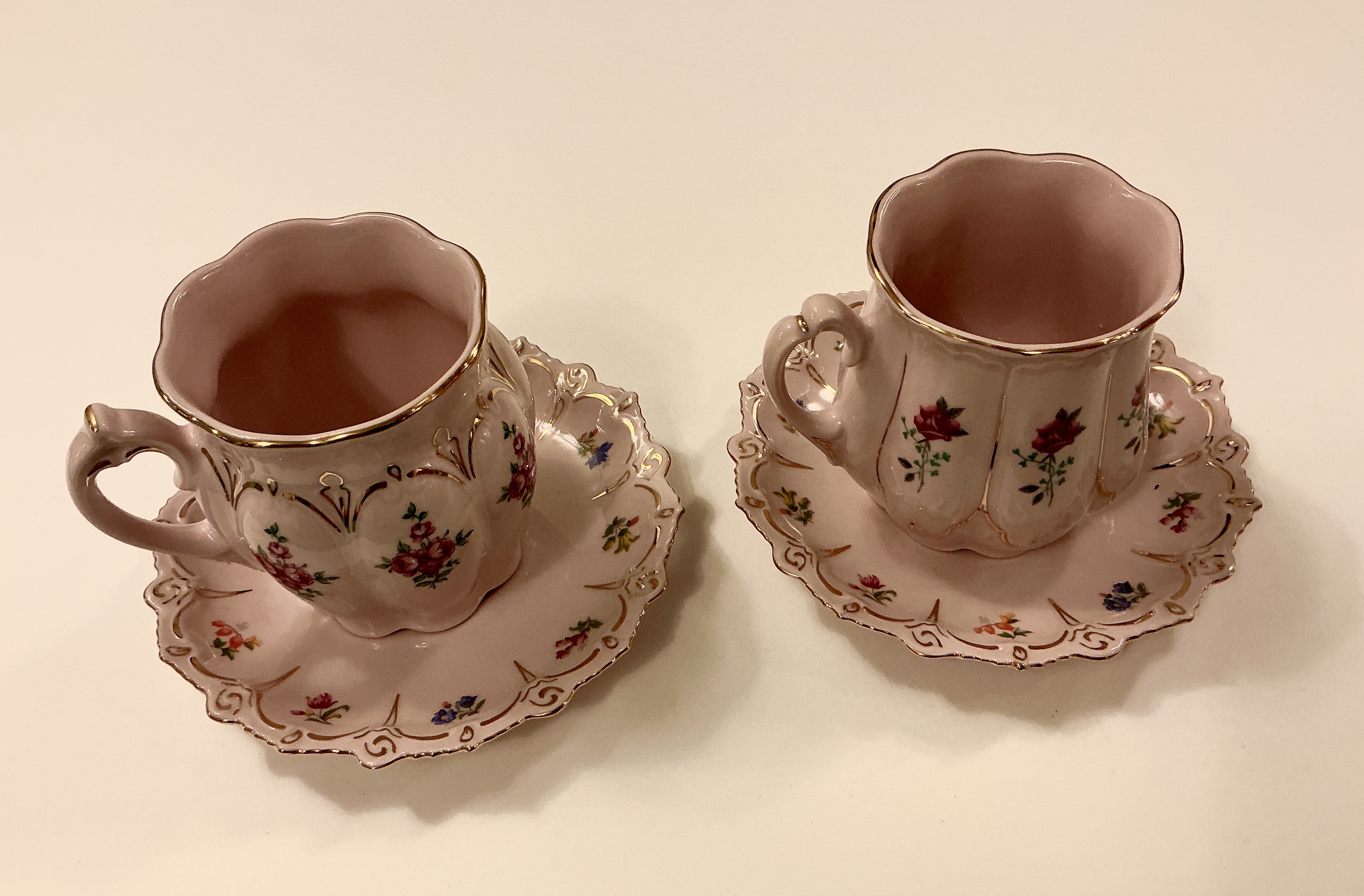 Dva hrnečky - růžov&yacute; porcel&aacute;n